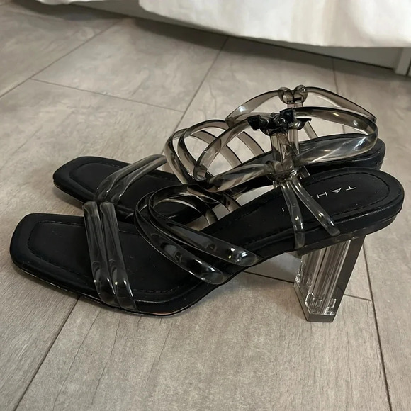 Dressy Sandal Acrylic Heel NWOT, Size 9 - Picture 3 of 7